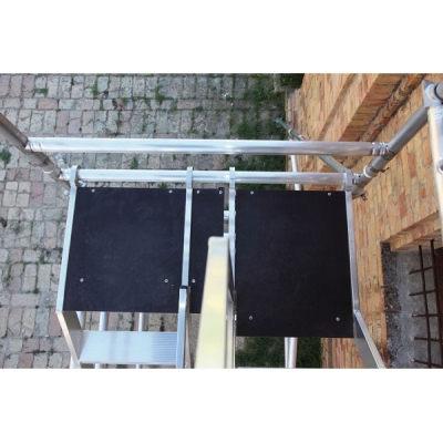 Rusztowanie aluminiowe Faraone Top System ze schodami (1,35x2,45m) wys. rob. 10,40m